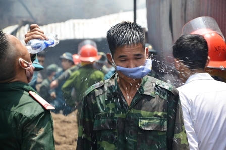 Toàn cảnh vụ kho chứa cồn ở Văn Điển bốc cháy, nhiều hàng hóa bị thiêu rụi  